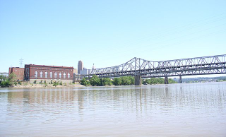Illustration for article titled The Ten Most Hated Bridges In America